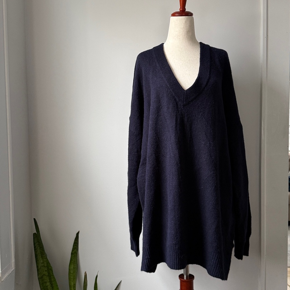 Madewell Deep Blue V-Neck Sweater Side 3X Heather midnight Wool Alpaca Tunic